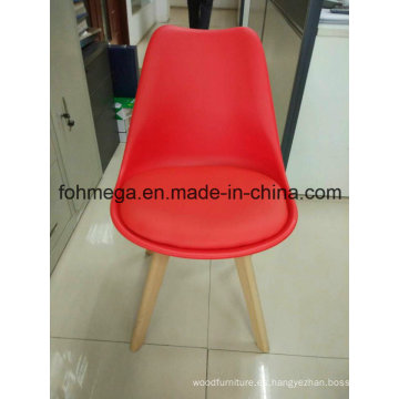 Silla tapizada de restaurante rojo con pata de madera (FOH-BCC07B)